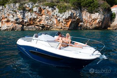 Jeanneau CAP CAMARAT 7.5 WA 2026 · Barca in vendita - Sea Level Traders